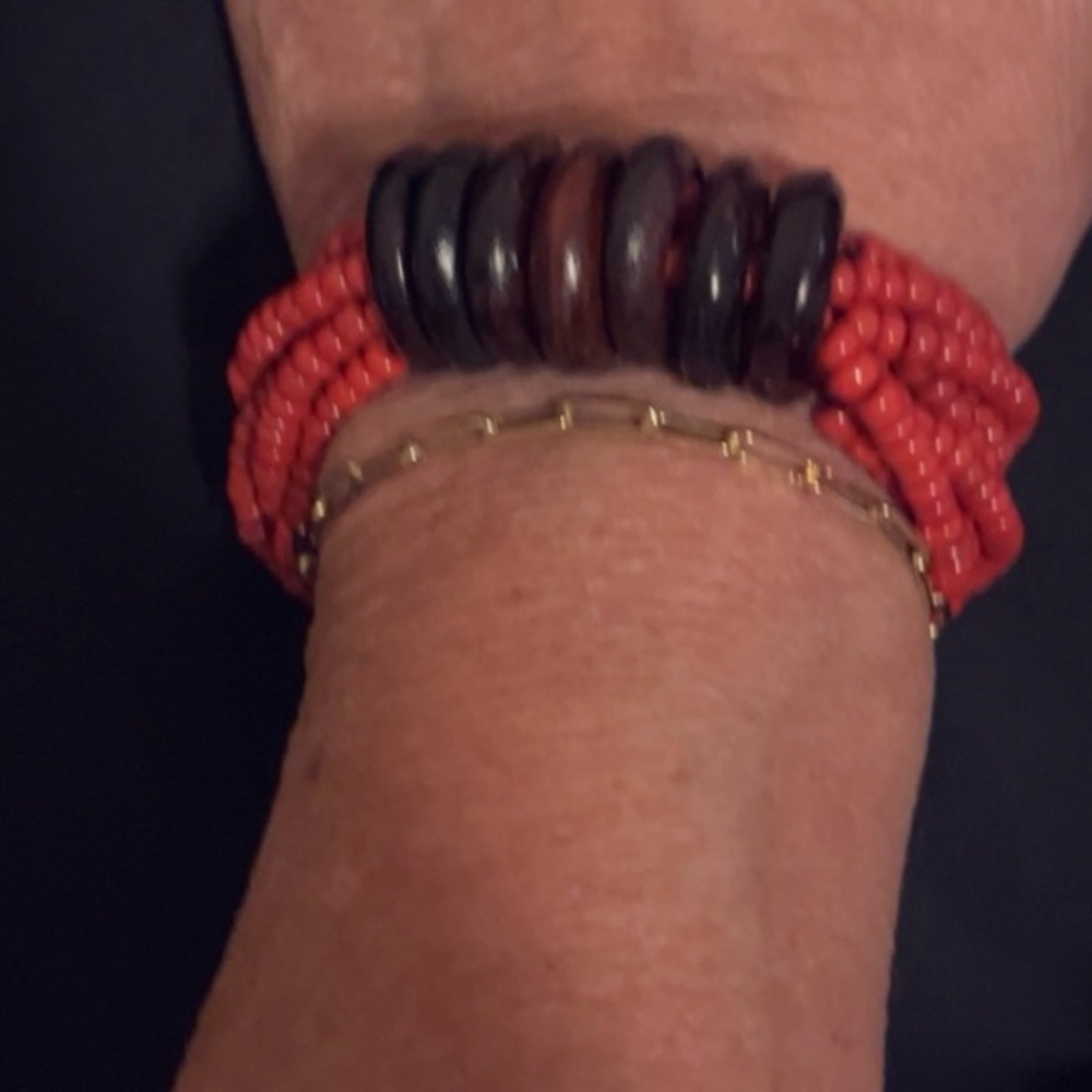 Vibrant Orange Bohemian Boho Resort style stretchy Bracelet and Earring Set. - Picture 8 of 8